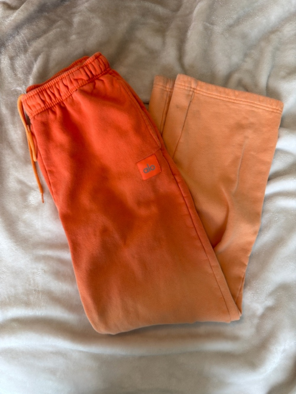 Alo Yoga straight-leg sweatpants